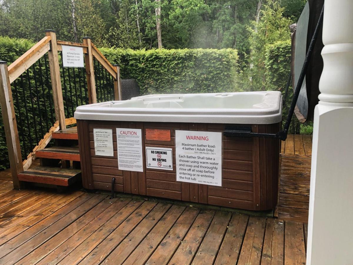 Adventure The Bruce - Recently Renovated With Outdoor Hot Tub Motel 2*