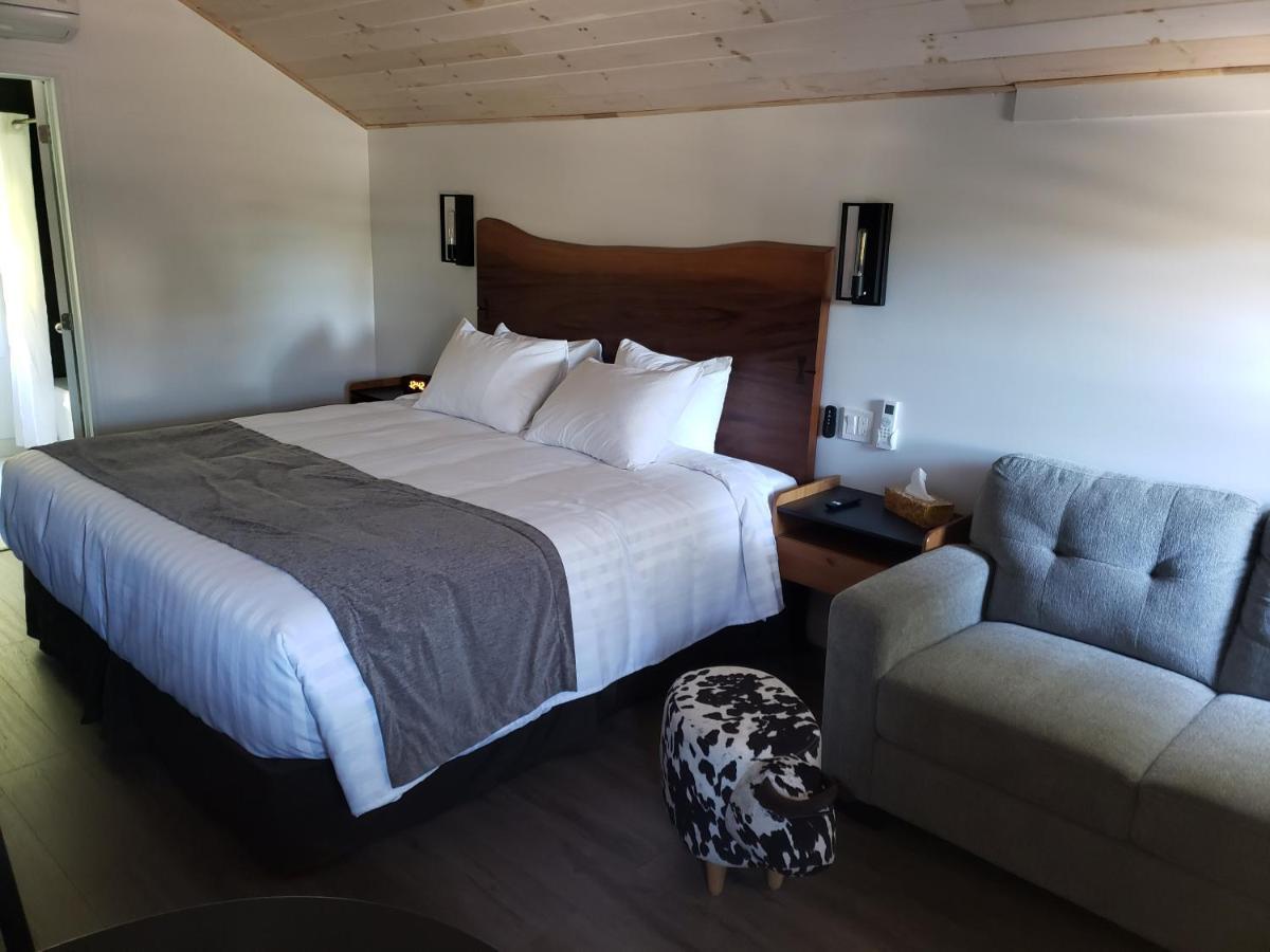 Adventure The Bruce - Recently Renovated With Outdoor Hot Tub Tobermory