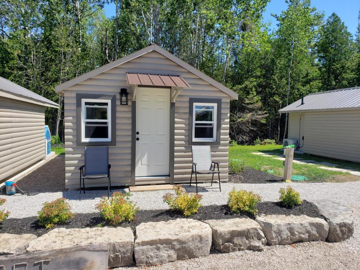 Adventure The Bruce - Recently Renovated With Outdoor Hot Tub Motel 2*