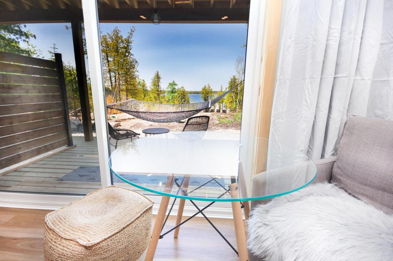 Stone Cove Waterfront Adults Only Bed & Breakfast Tobermory