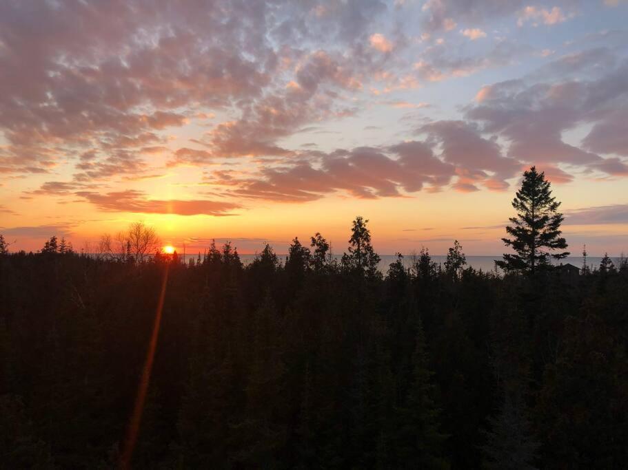 Tip-of-peninsula Lookout *