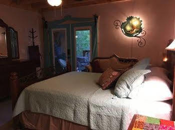 A Mermaid's Secret & Hotel