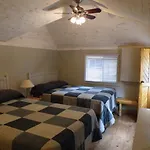 Peacock Villa Motel