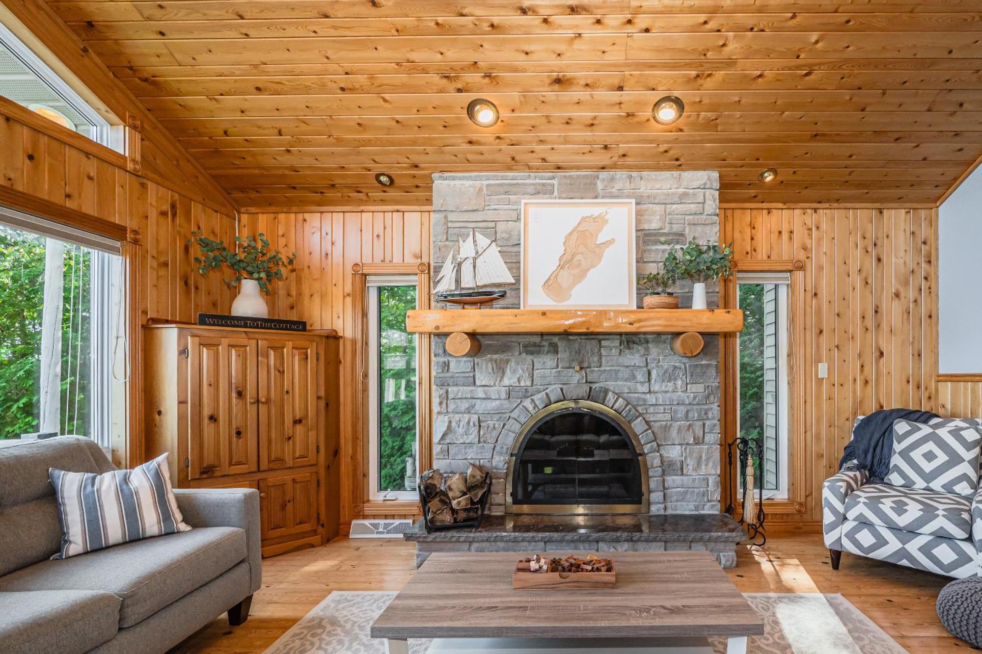 Grotto Escape Unwind At Cameron Lakehouse *