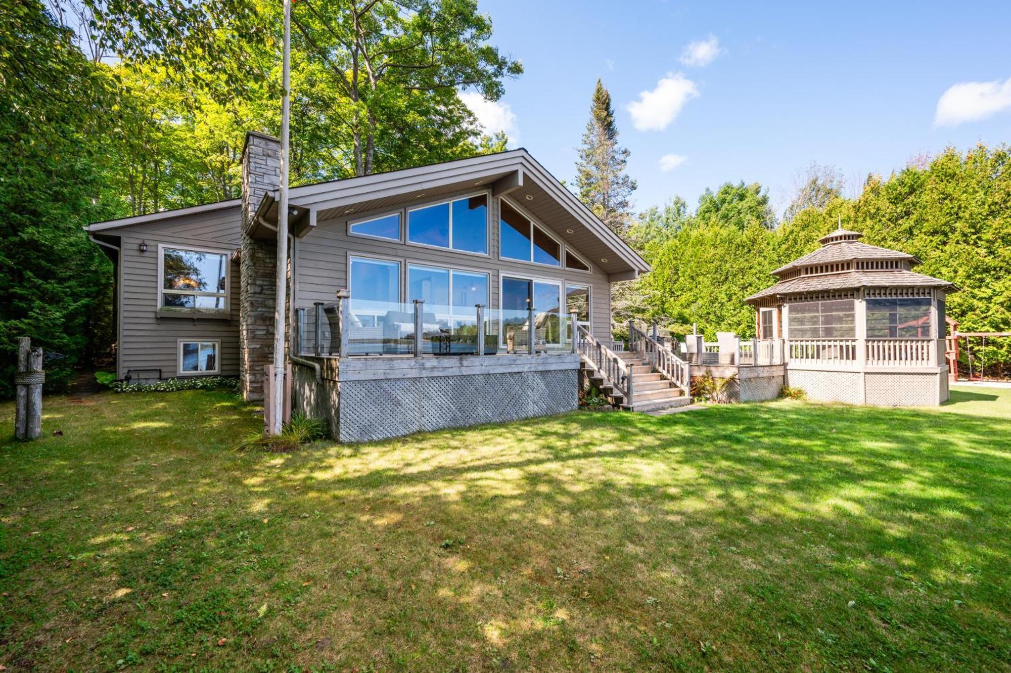 Holiday home Grotto Escape Unwind At Cameron Lakehouse