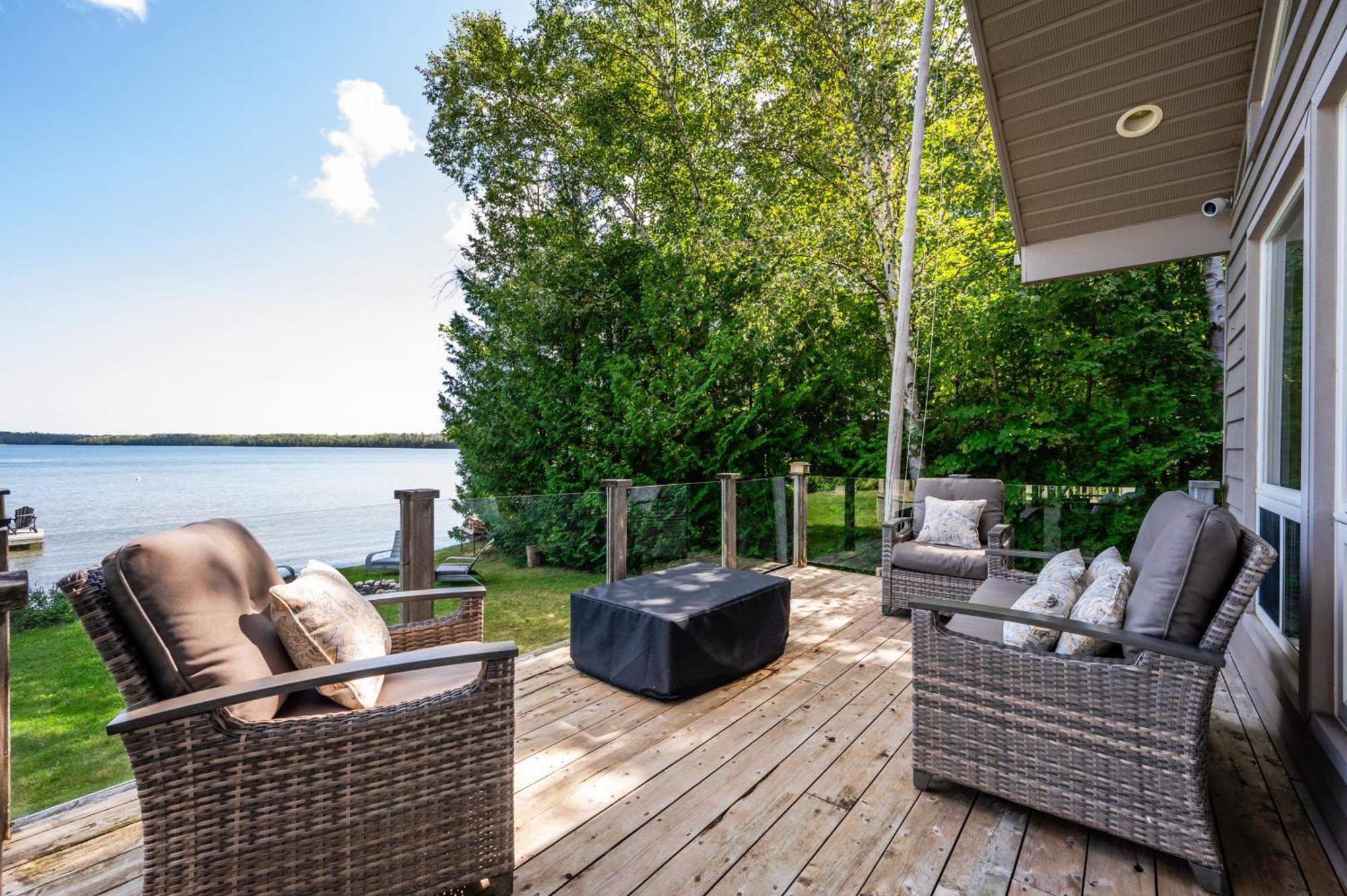 Grotto Escape Unwind At Cameron Lakehouse Holiday home Tobermory