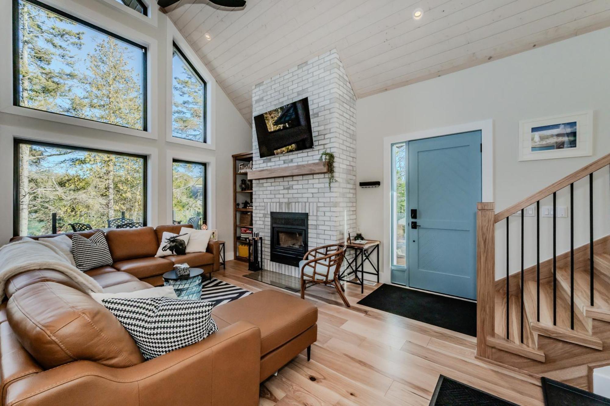 Big Tub Retreat - *